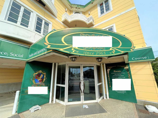 緑区篠の風3丁目貸店舗のエントランス