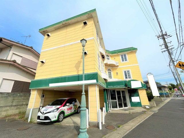 緑区篠の風3丁目貸店舗の外観