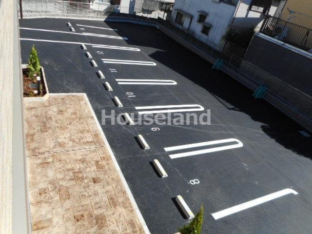 グレイスコートⅡの駐車場