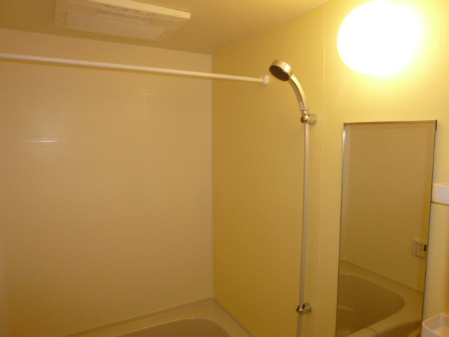 グランツ輝きＡの浴室|浴室乾燥機