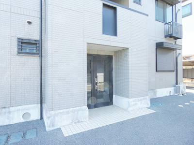 【エントランス】 | ファミール豊田