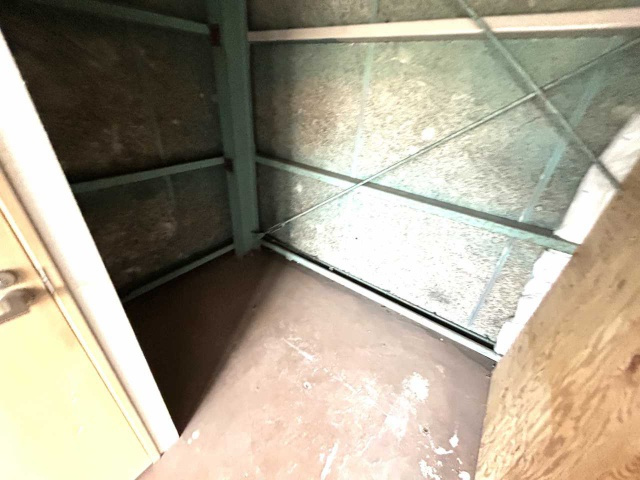 平針5丁目倉庫付事務所の内装