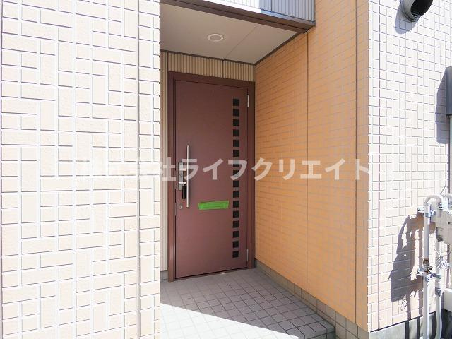 グランシュールBのエントランス