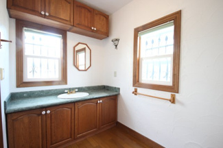 【洗面所】 | 大津市北比良839-4　浜前の戸建 | ホテルの様な洗面室