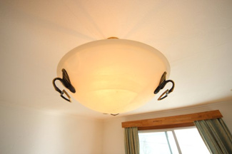 【その他】 | 大津市北比良839-4　浜前の戸建 | 照明器具にもこだわりを感じます