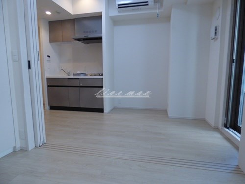 【居間・リビング】City Lux Tobe 