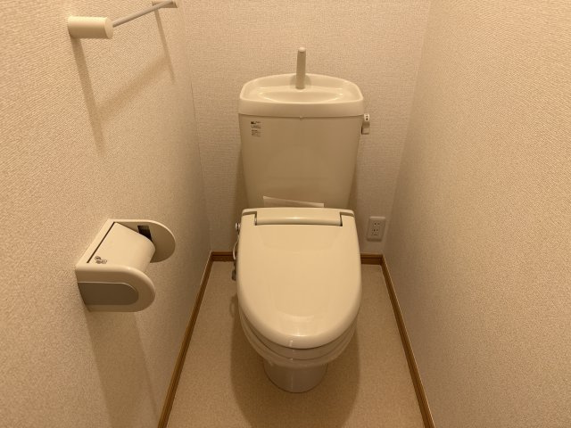 メゾンプラースⅠのトイレ