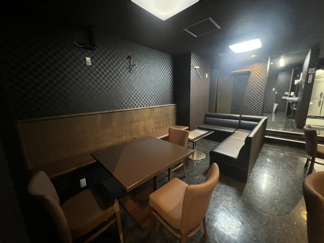 シプエビルの内装