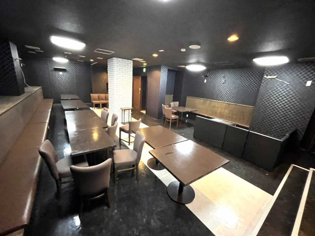 シプエビルの内装