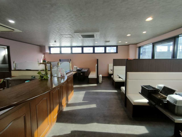 幸田町芦谷 プレステ21ビルのロビー