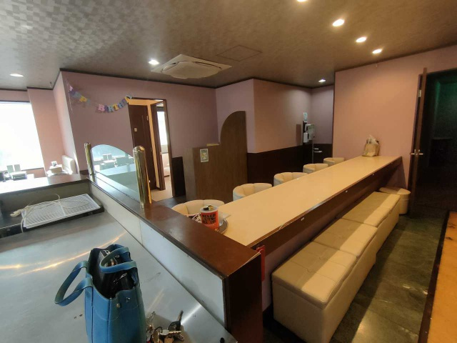 幸田町芦谷 プレステ21ビルのロビー