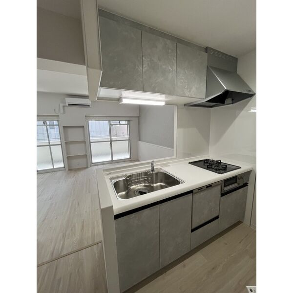 テンフォーティ