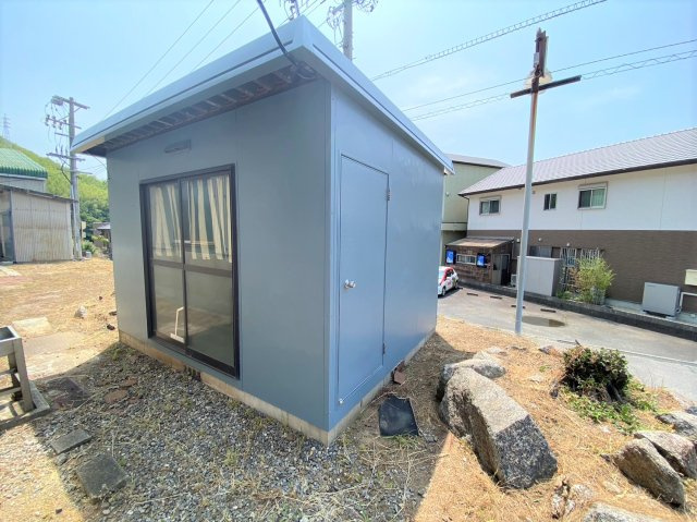 東幡豆町鳶山貸工場の外観