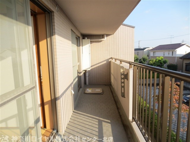 【バルコニー】