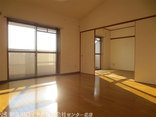 【居間・リビング】