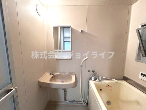 クローバーハイツの浴室