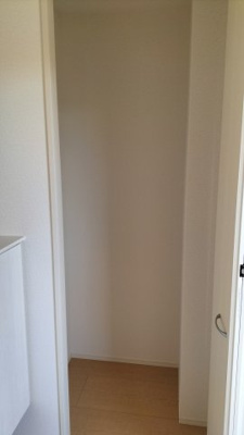 【収納】 | 大野駅徒歩5分　ピオニーハウス(家賃半額補助対象物件） | 玄関にも大きな収納があります