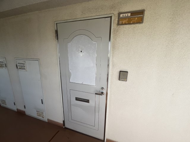 アメニティ曽根の玄関