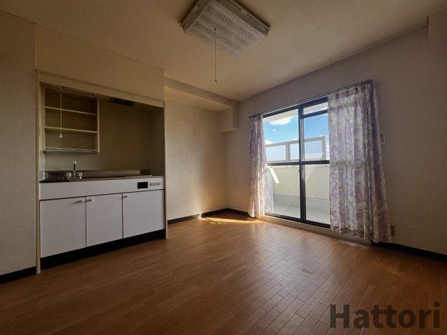 アメニティ曽根の洋室