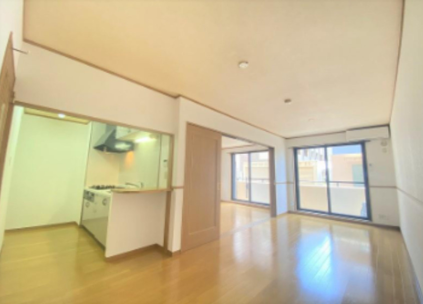 グランピリエの居間・リビング