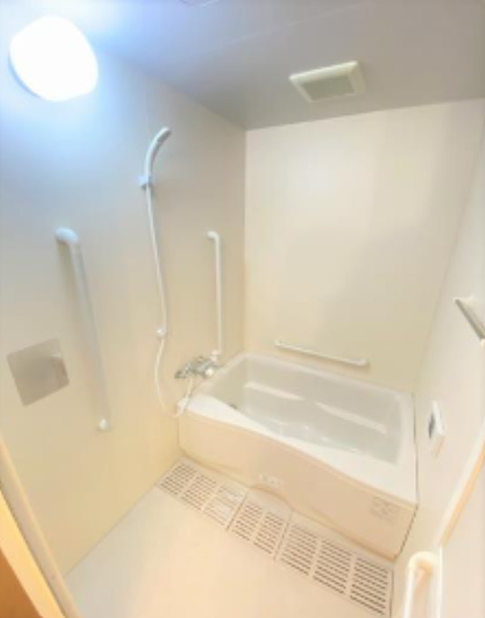 グランピリエの浴室