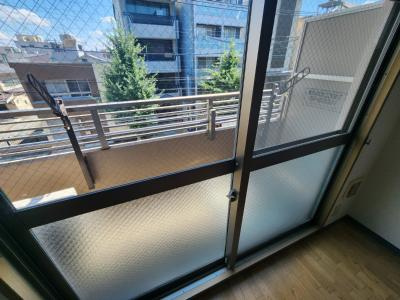 ジュネス二条のバルコニー