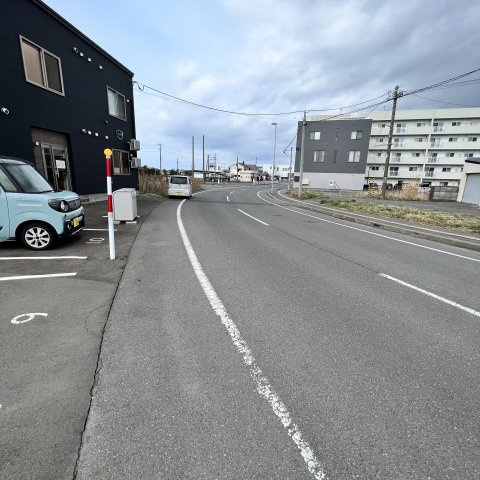 MARESSE douxの駐車場