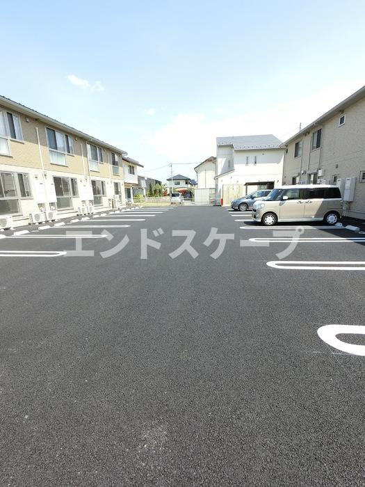 アスター　Ａの駐車場|高崎、前橋エリアのお部屋探しはエンドスケープまで！お客様の理想お聞かせ下さい♪