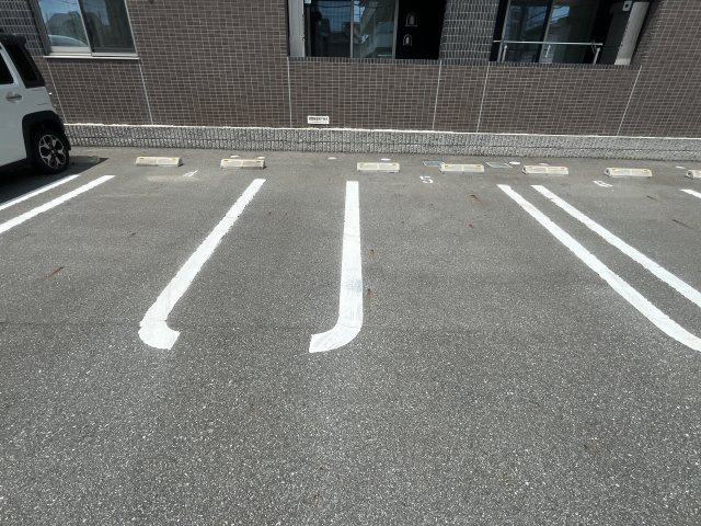 ＯＡ　ＦＬＡＴ御立東Ⅱの駐車場
