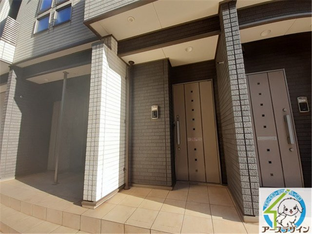 アネックスのエントランス|エントランスです