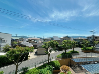 【展望】 | 南東向きバルコニーからの展望。遮る建物が無く、素敵な景観と暖かい日差しをお部屋に運んでくれます♪