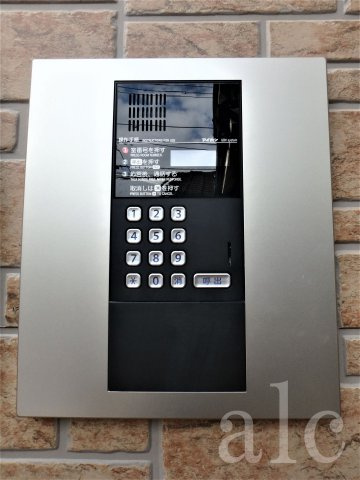 ローズハウスの駐車場