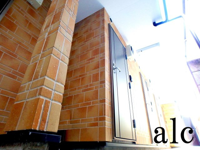 ローズハウスのロビー|清潔なロビーです