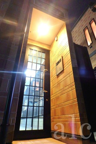 ローズハウスの外観|ローズハウス　オートロックエントランス外観