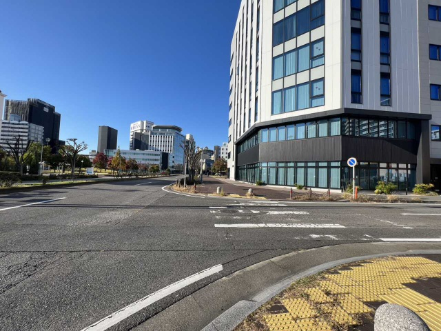 ツインパークビルの駐車場
