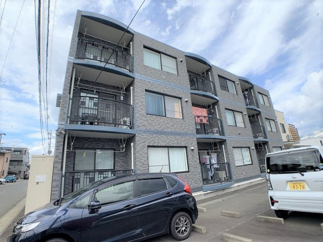 ラ・ペルラ下北沢