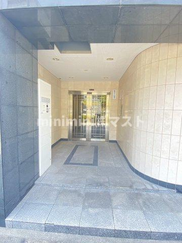 エストメゾン夕陽ヶ丘のエントランス