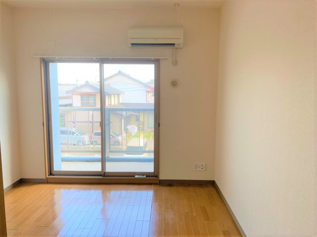 BlueWing鯉江本町の居間・リビング