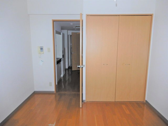 BlueWing鯉江本町の洋室