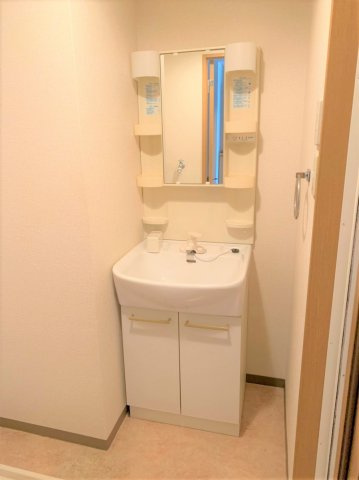 BlueWing鯉江本町の独立洗面台