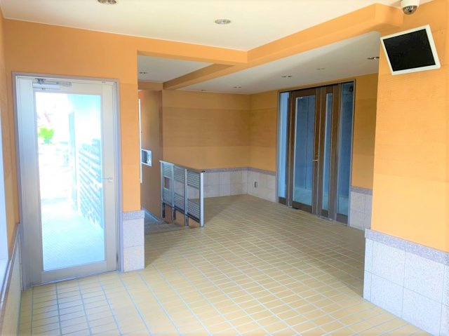 BlueWing鯉江本町のロビー