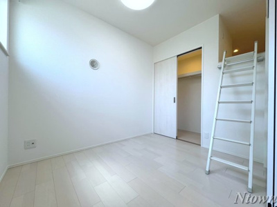 【洋室】 | ハーモニーテラス志賀町Ⅸ | ゆったりした洋室です