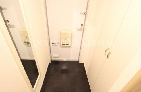 クレイノルーチェ・ガジンの玄関