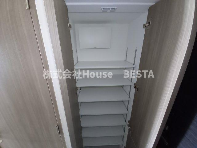 エスプレイス神戸グレースの収納