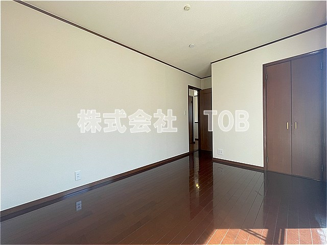【洋室】 | アベニュー浜田山 | 2F　洋室6帖①