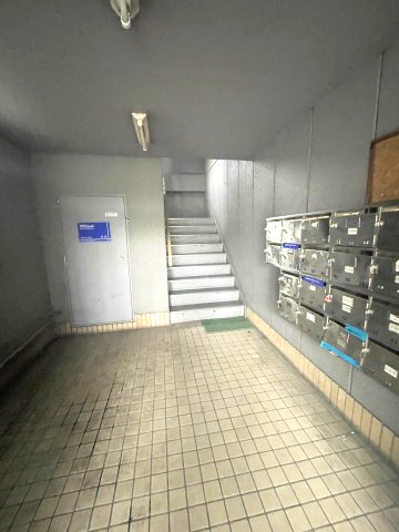プレアール蔀屋本町のロビー