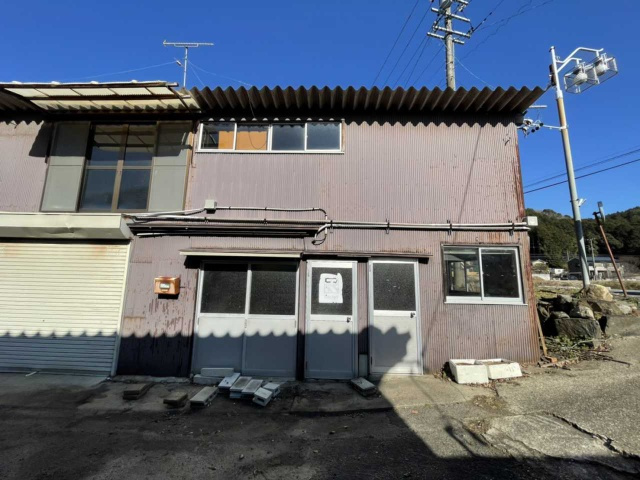 樫山町貸倉庫