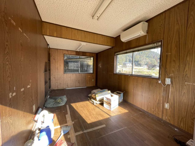 樫山町貸倉庫の内装