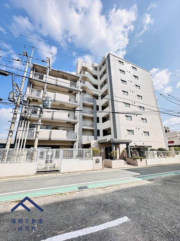 今宿パーク・マンションの外観