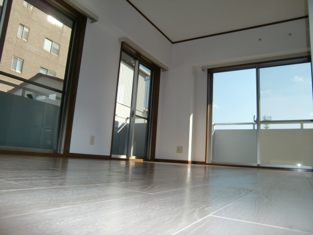 コンブリオアダチの居間・リビング